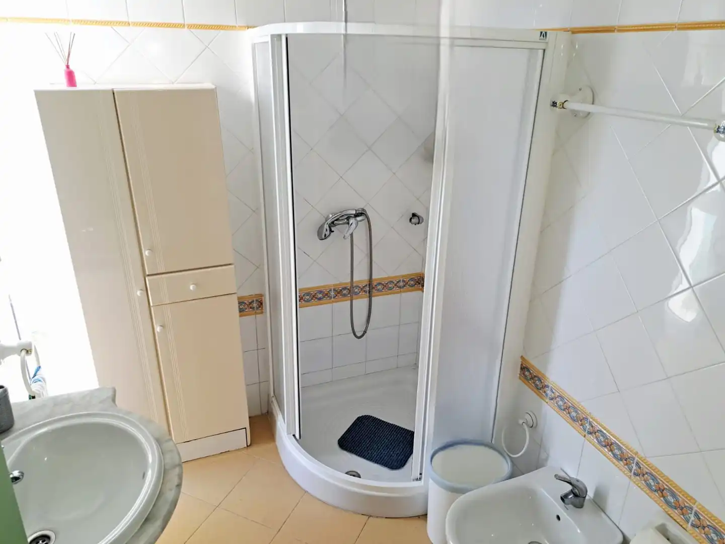 Badezimmer von Wohnung zur Miete in El Puerto de Santa María mit Klimaanlage, Terrasse und Möbliert