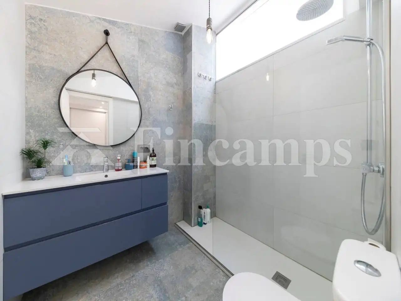 Bathroom of Detached homes for sale in Sabadell  with Air Conditioner, Heating and Private garden