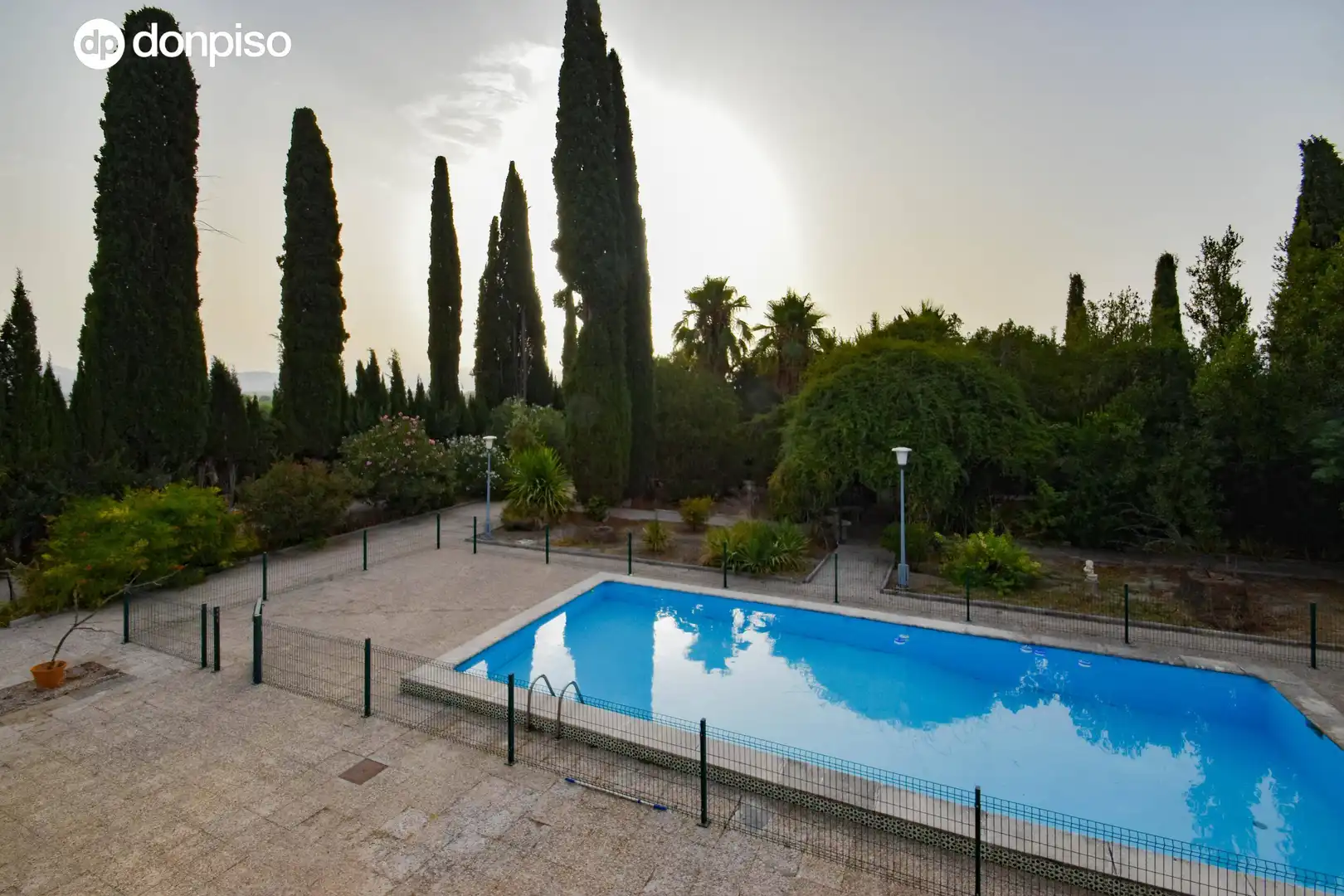 Piscina de Casa o xalet en venda en Chauchina amb Jardí privat, Parquet i Terrassa