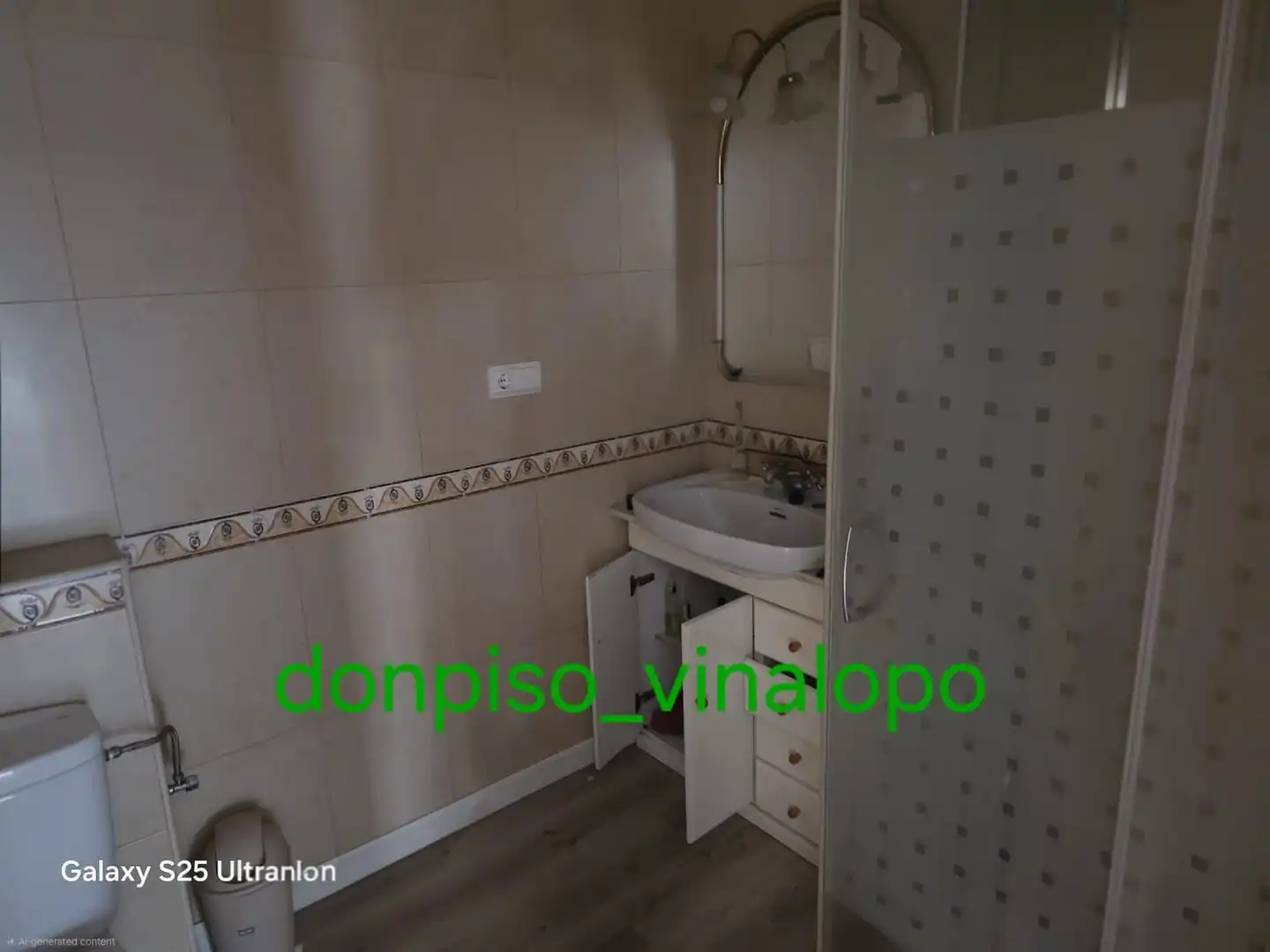 Badezimmer von Wohnungen zum Verkauf in Elda mit Klimaanlage und Heizung