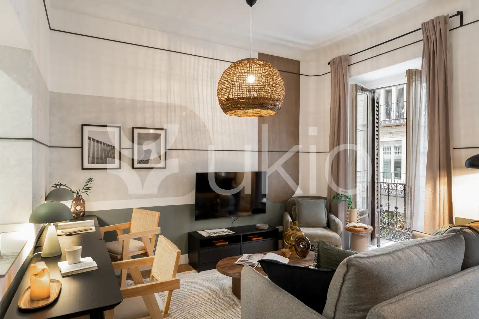 Living room of Apartments for rent in Madrid  with Heating, Furnished and Oven