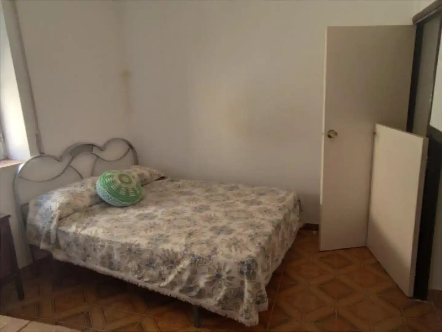 Dormitori de Casa adosada en venda en Fermoselle amb Traster i Moblat
