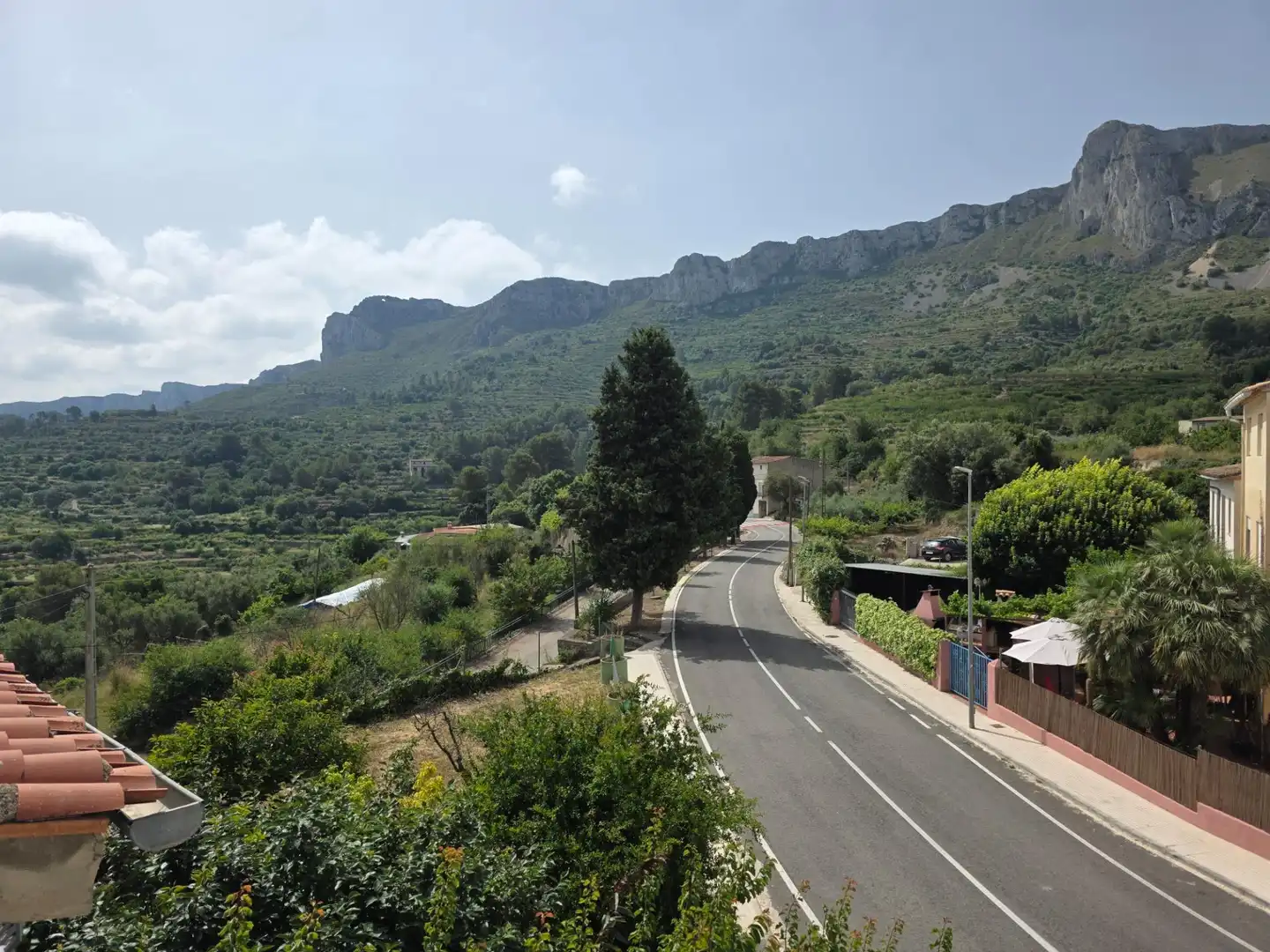 Vista exterior de Casa adosada en venda en La Vall de Gallinera amb Terrassa, Traster i Balcó