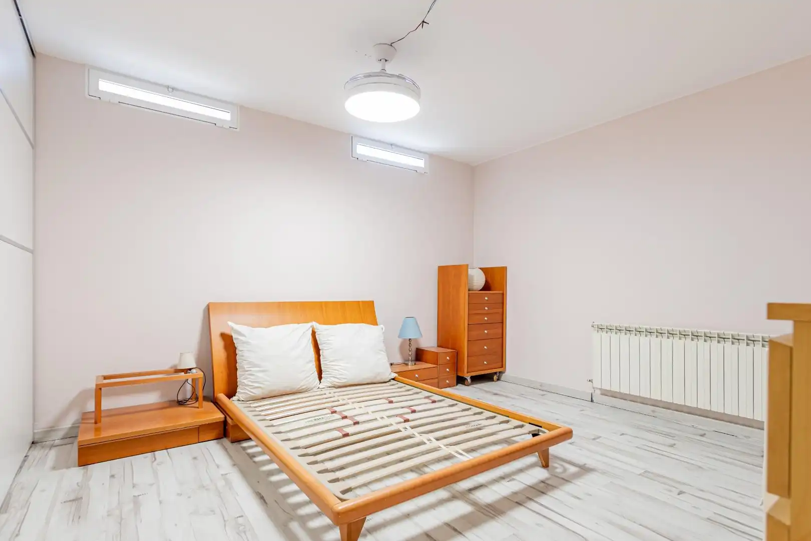 Habitación de Casa o chalet en venta en Madrid con Aire acondicionado, Calefacción y Jardín privado
