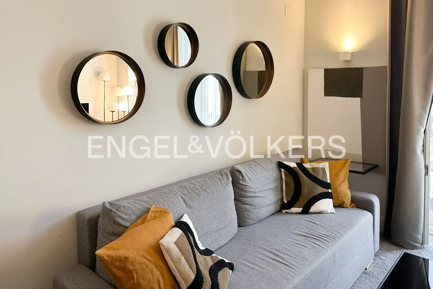Sala de estar de Piso de alquiler en Valencia con Aire acondicionado, Calefacción y Jardín privado