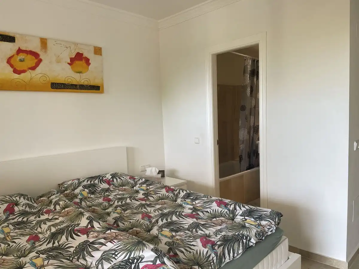 Habitación de Piso en venta en Estepona con Terraza y Piscina
