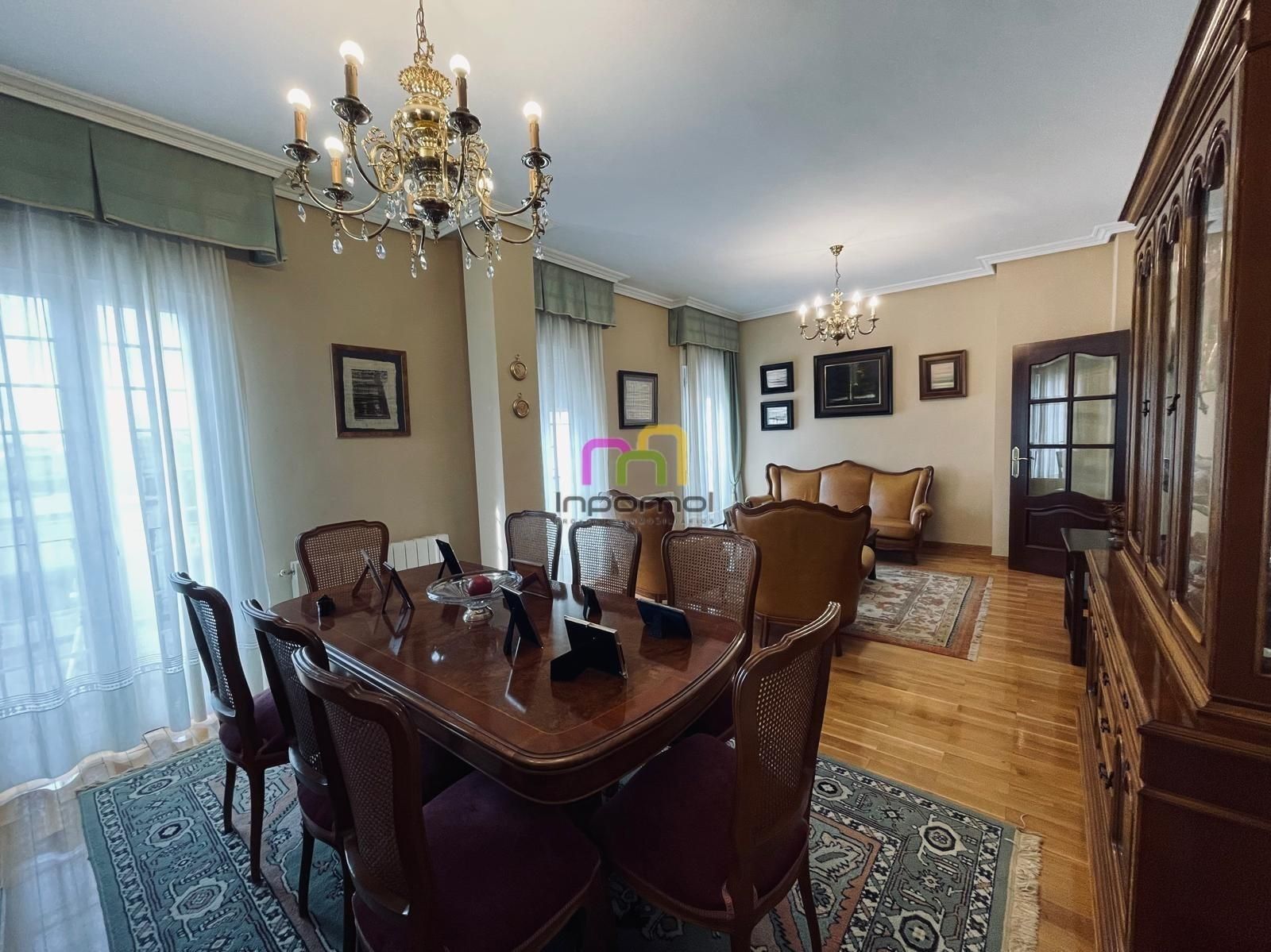 Dining room of Flat for sale in Montijo  with Air Conditioner, Heating and Parquet flooring