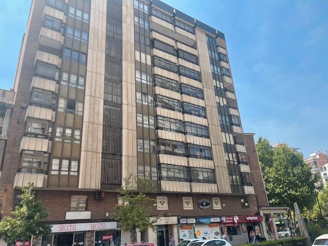 Oficina en Alquiler en Calle del Puente Colgante, 49 en Plaza de Toros