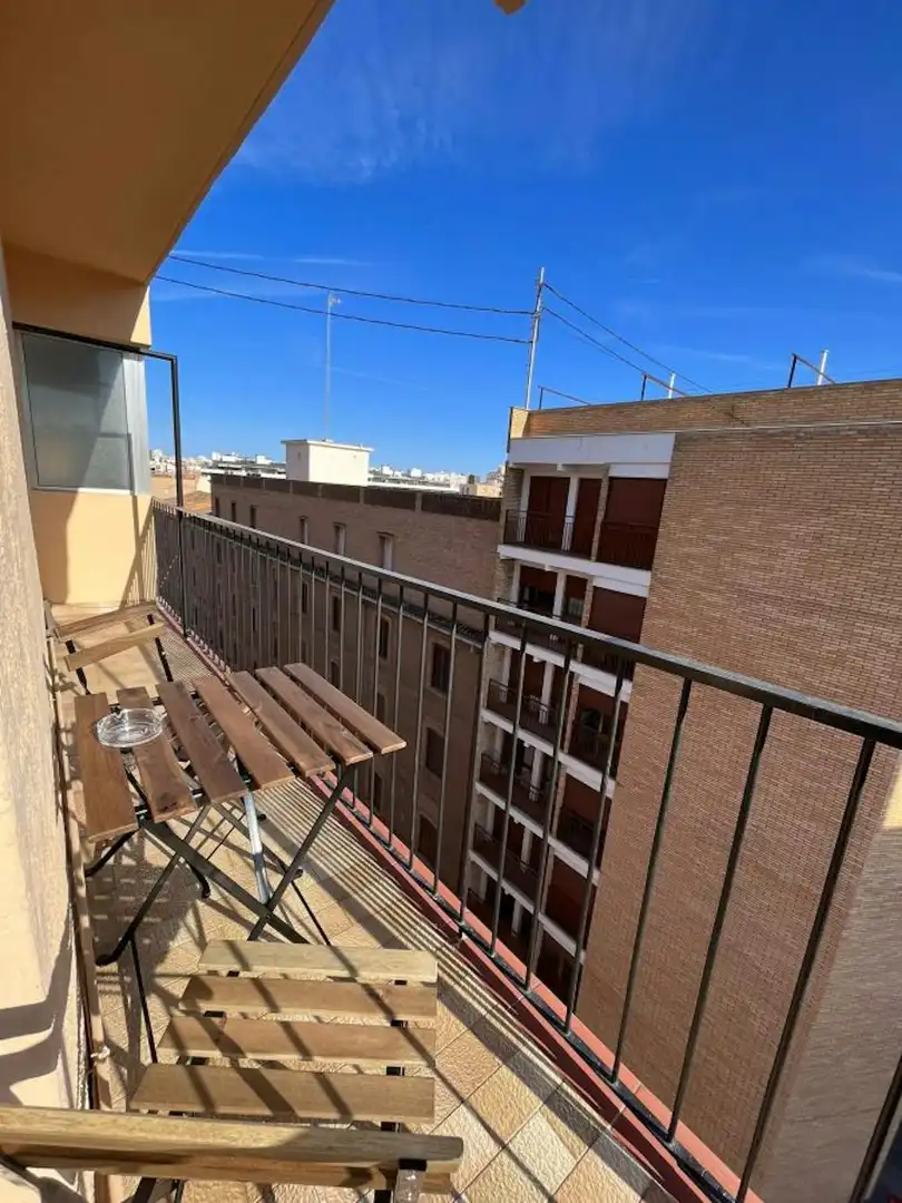 Exterior view of Flat for rent in Valencia  with Heating