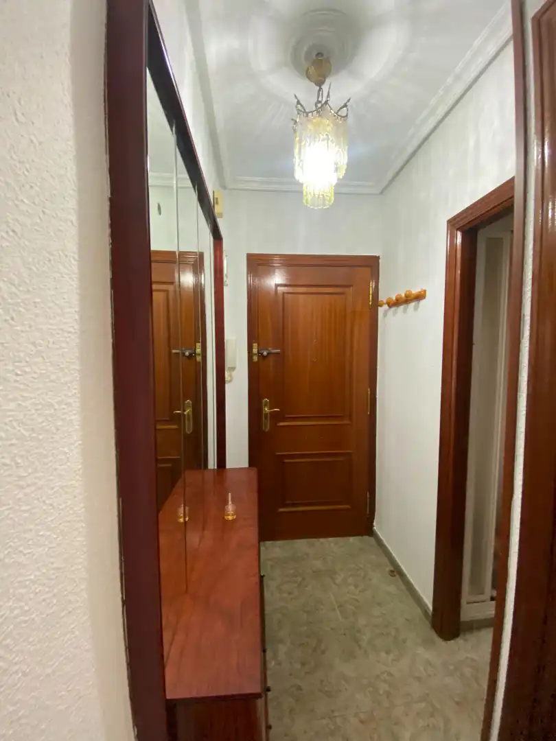 Piso de alquiler en Plasencia con Amueblado y Balcón