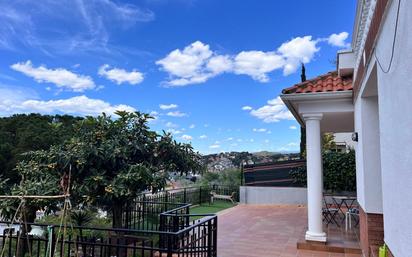 Jardí de Casa o xalet de lloguer en Sant Fost de Campsentelles amb Aire condicionat, Terrassa i Balcó