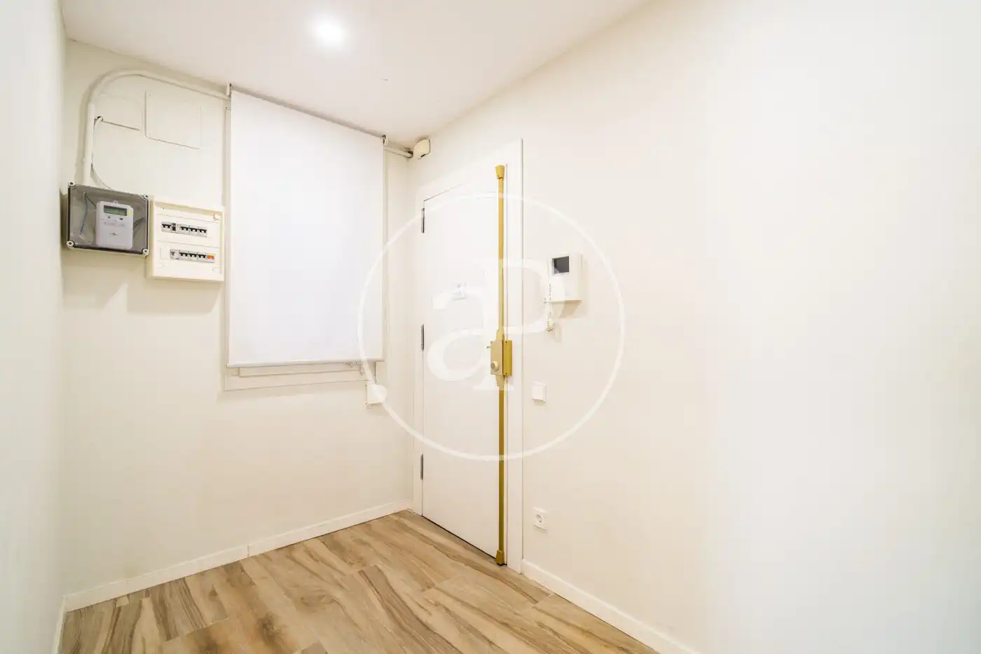 Wohnung zum Verkauf in Barcelona mit Klimaanlage, Heizung und Möbliert