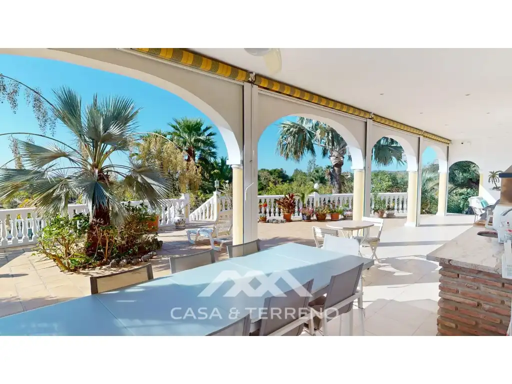 Terraza de Casa o chalet en venta en Vélez-Málaga con Jardín privado, Terraza y Piscina