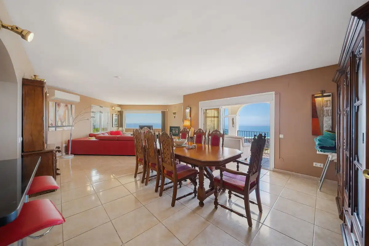 Dining room of Houses for sale in Benalmádena