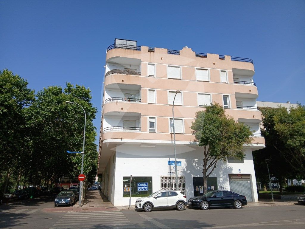 Exterior view of Flat to rent in Badajoz Capital  with Terrace, Washing machine and Balcony