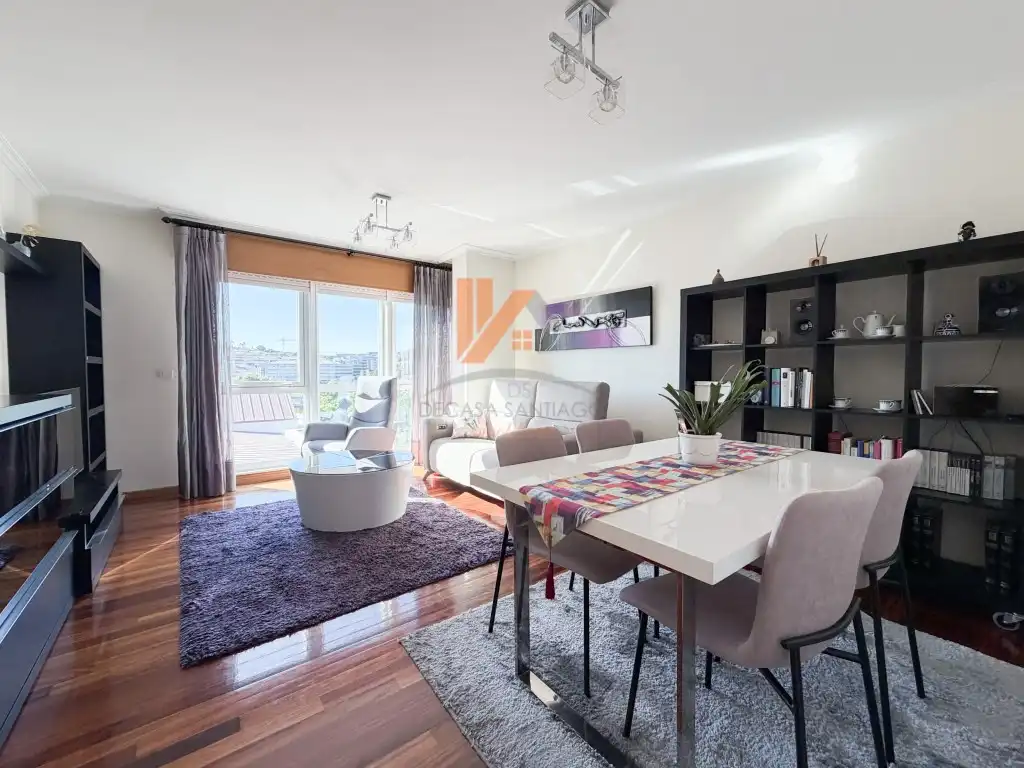 Sala de estar de Piso en venta en Santiago de Compostela  con Terraza, Amueblado y Horno