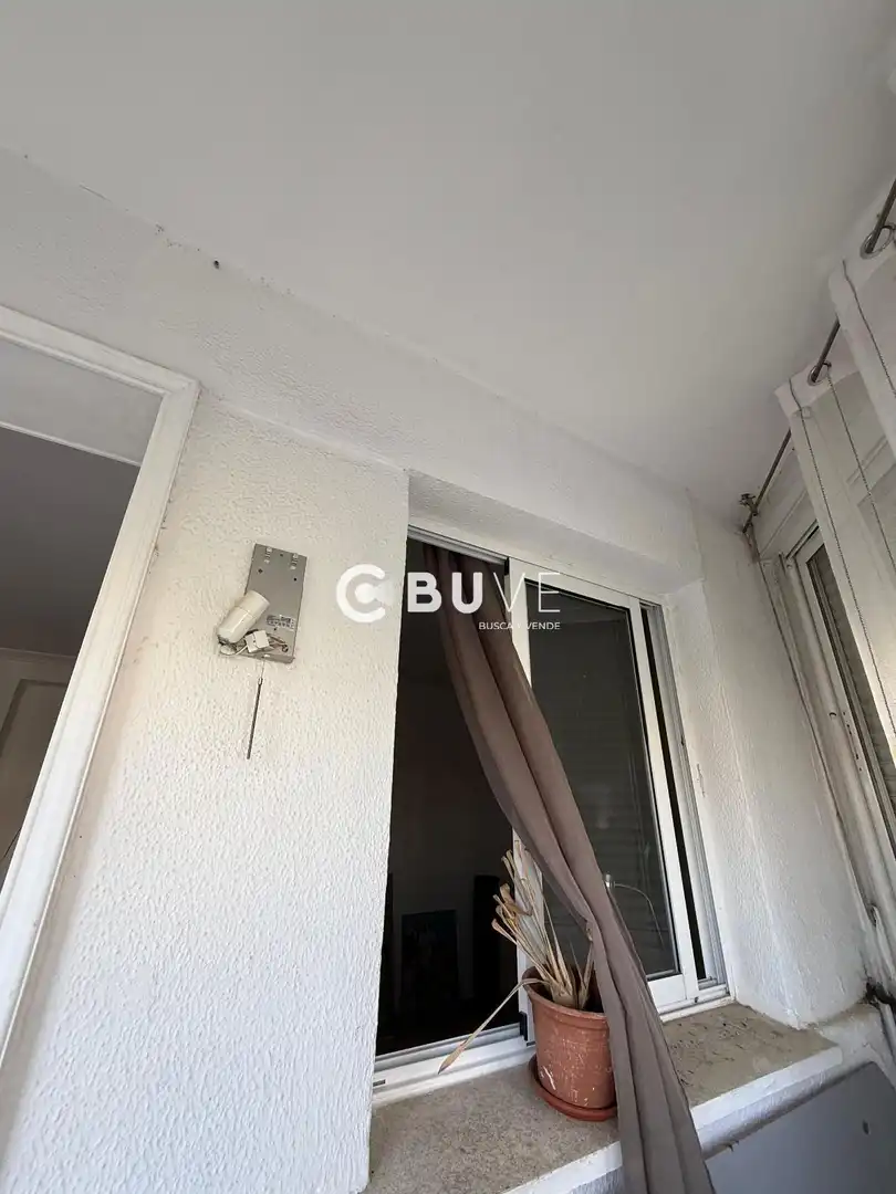 Balcony of Flat for sale in Sevilla  with Air Conditioner and Storage room