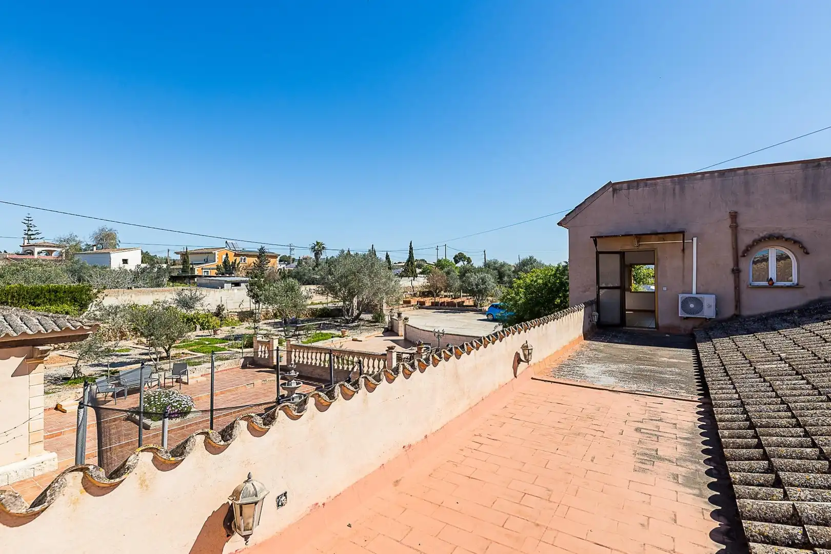 Terrasse von Country house zum Verkauf in  Palma de Mallorca mit Klimaanlage, Heizung und Privatgarten
