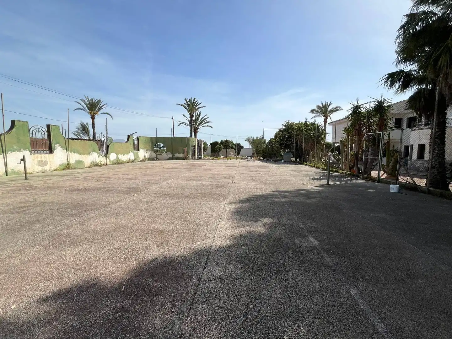 Parking of Houses for sale in Aspe  with Air Conditioner, Private garden and Terrace