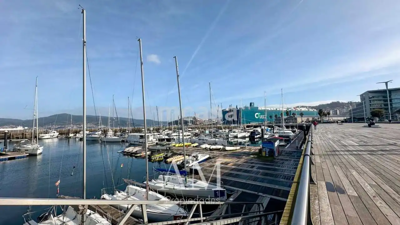 Parkplatz von Geschaftsraum zur Miete in Vigo 