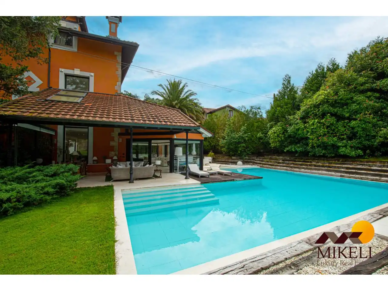 Piscina de Casa o xalet en venda en Medio Cudeyo amb Aire condicionat, Calefacció i Jardí privat