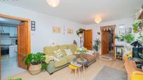 Living room of Flat for sale in Navalcarnero  with Air Conditioner, Oven and Balcony