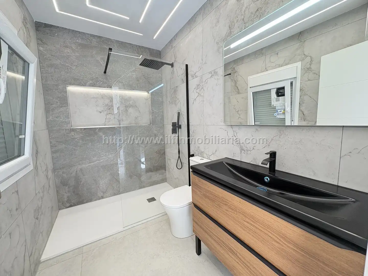 Baño de Ático en venta en  Palma de Mallorca con Aire acondicionado, Calefacción y Terraza