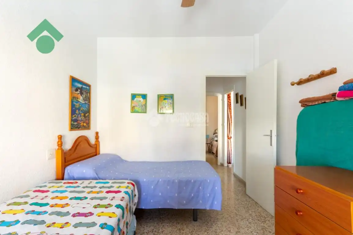 Bedroom of Flat for sale in Almuñécar  with Air Conditioner
