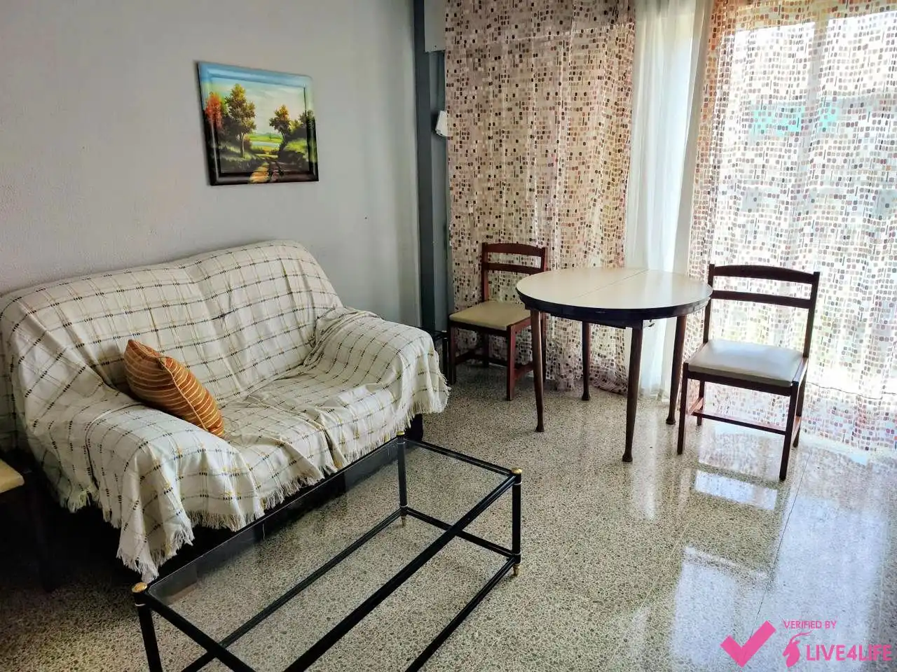 Living room of Flat for rent in  Granada Capital  with Air Conditioner, Terrace and Furnished