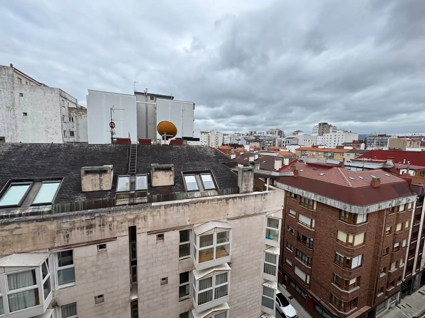 Vista exterior de Piso en venta en Gijón  con Calefacción, Terraza y Internet