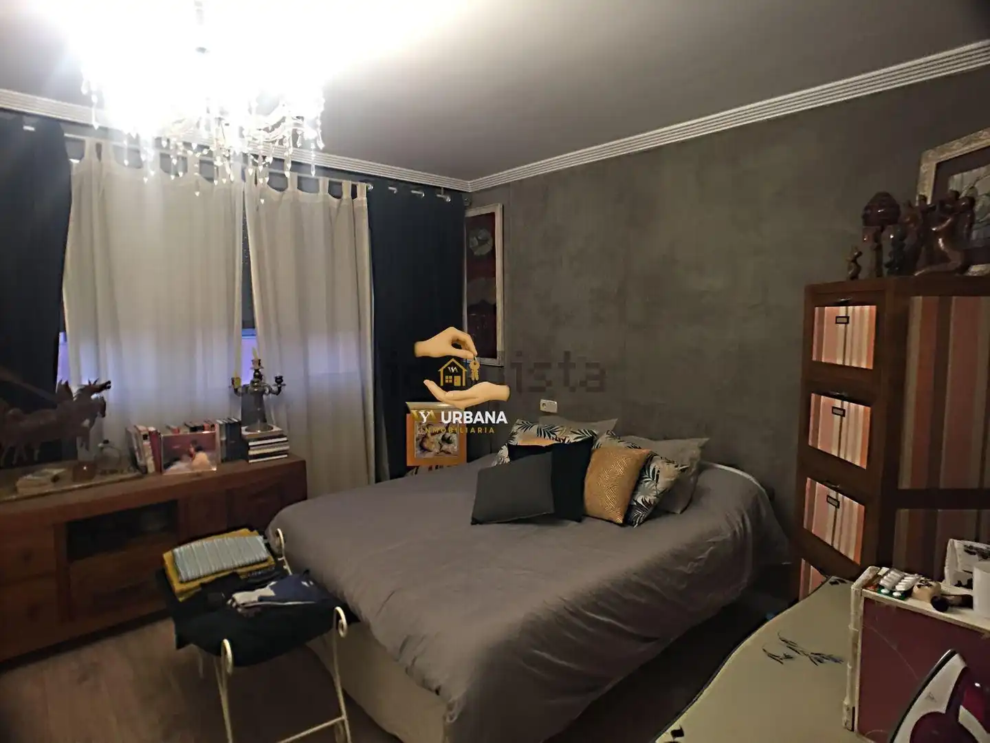 Schlafzimmer von Wohnung zum Verkauf in Salamanca mit Heizung, Privatgarten und Terrasse