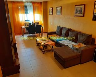 Living room of Flat for sale in Salamanca Capital  with Heating