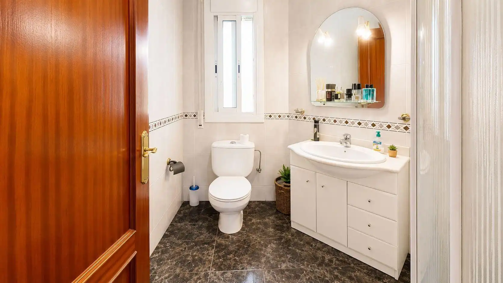 Bany de Casa o xalet en venda en Lliçà d'Amunt amb Jardí privat i Piscina comunitària