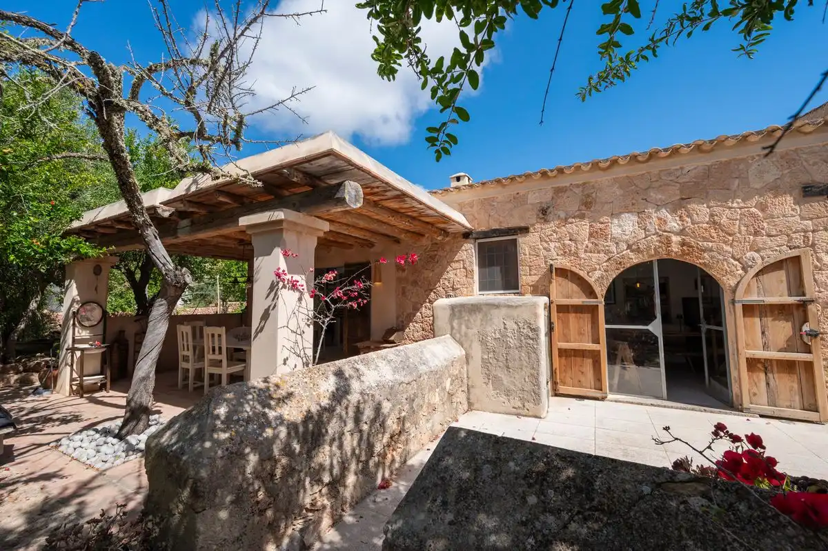 Vista exterior de Casa o chalet de alquiler en Sant Josep de sa Talaia con Aire acondicionado, Calefacción y Jardín privado