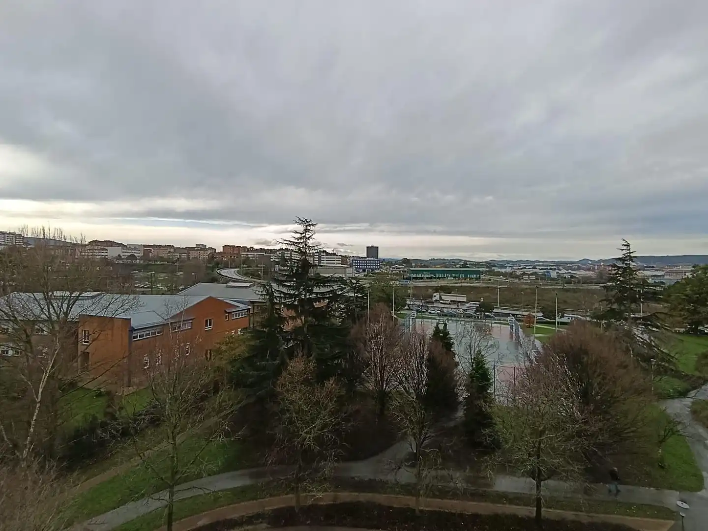 Vista exterior de Pis en venda en Gijón  amb Calefacció, Parquet i Traster