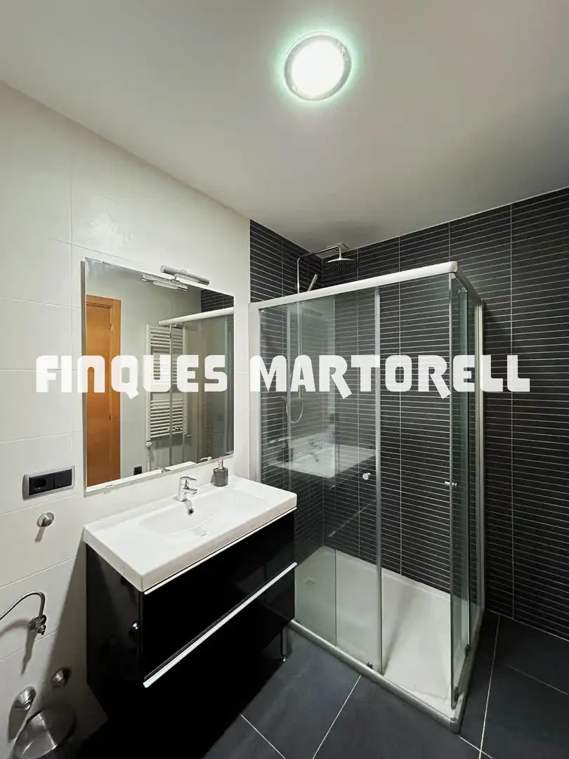 Bathroom of Houses for sale in Santa Coloma de Farners  with Air Conditioner, Heating and Private garden