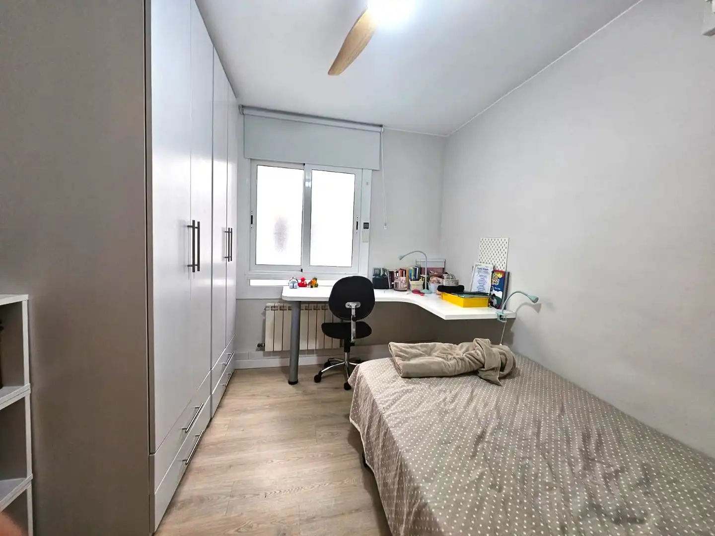 Bedroom of Attic for sale in Terrassa  with Air Conditioner, Heating and Parquet flooring