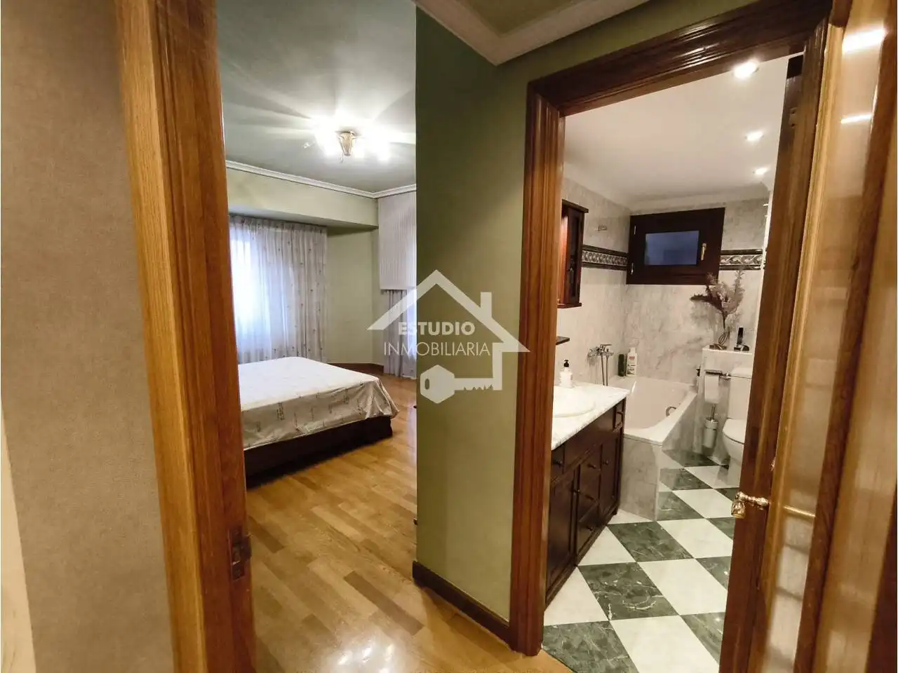Piso con terraza en venta en Calle Belchite, imagen 82