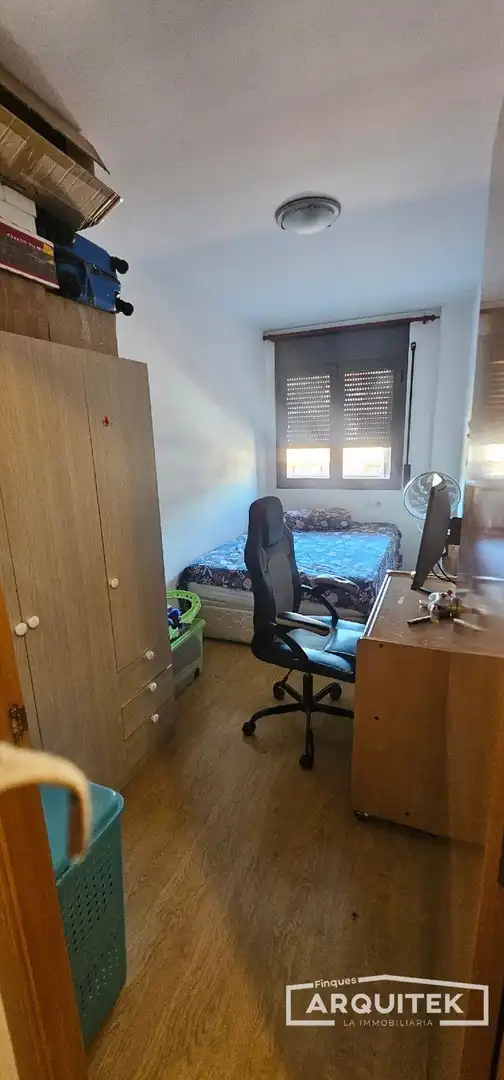 Bedroom of Apartments for sale in Lleida  with Air Conditioner, Heating and Parquet flooring