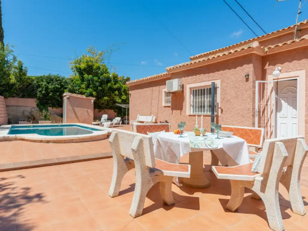 Houses for sale in C. d'Oriola, 70, Pueblo Acantilado - Lanuza