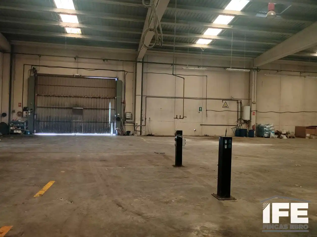 Nau industrial de lloguer en Alagón