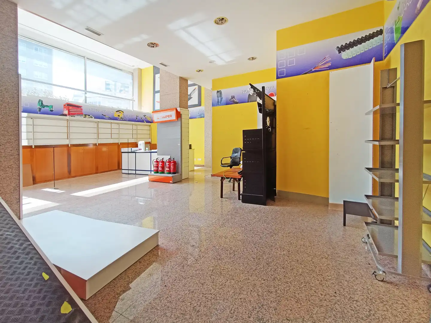 Gewerbefläche zur Miete in Plaza José González Dopeso 51, imagen 7