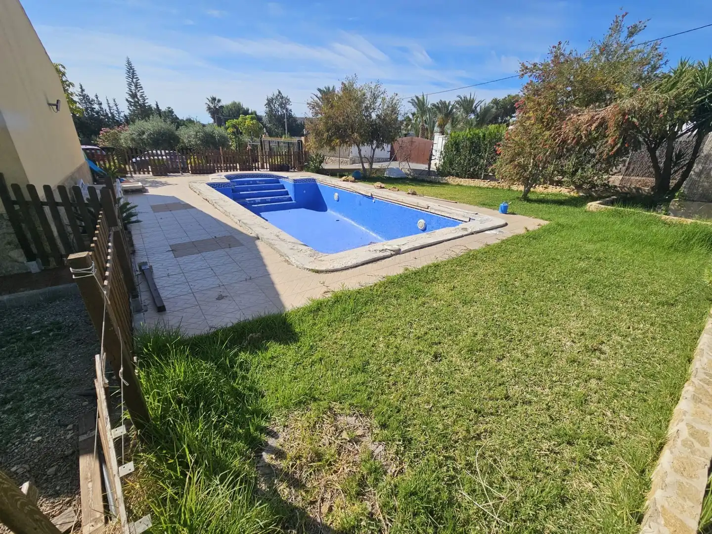 Piscina de Casa o xalet en venda en Águilas amb Jardí privat, Terrassa i Traster