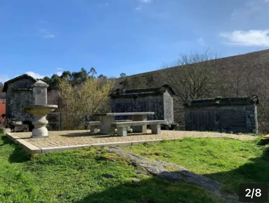 Casa con jardín en venta en Lugar Cernedo 13, imagen 2