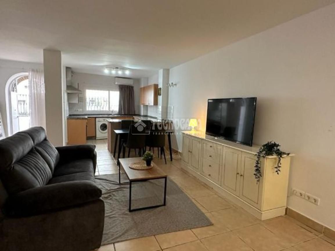 Sala d'estar de Estudi en venda en Benalmádena amb Aire condicionat i Calefacció