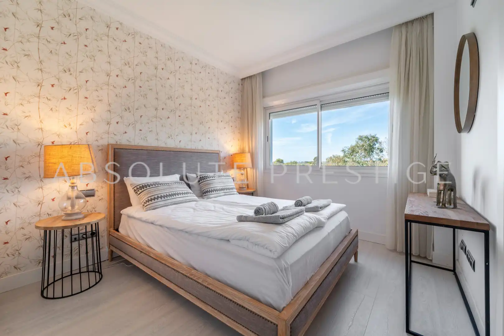 Dormitori de Apartament en venda en Marbella amb Aire condicionat, Terrassa i Piscina