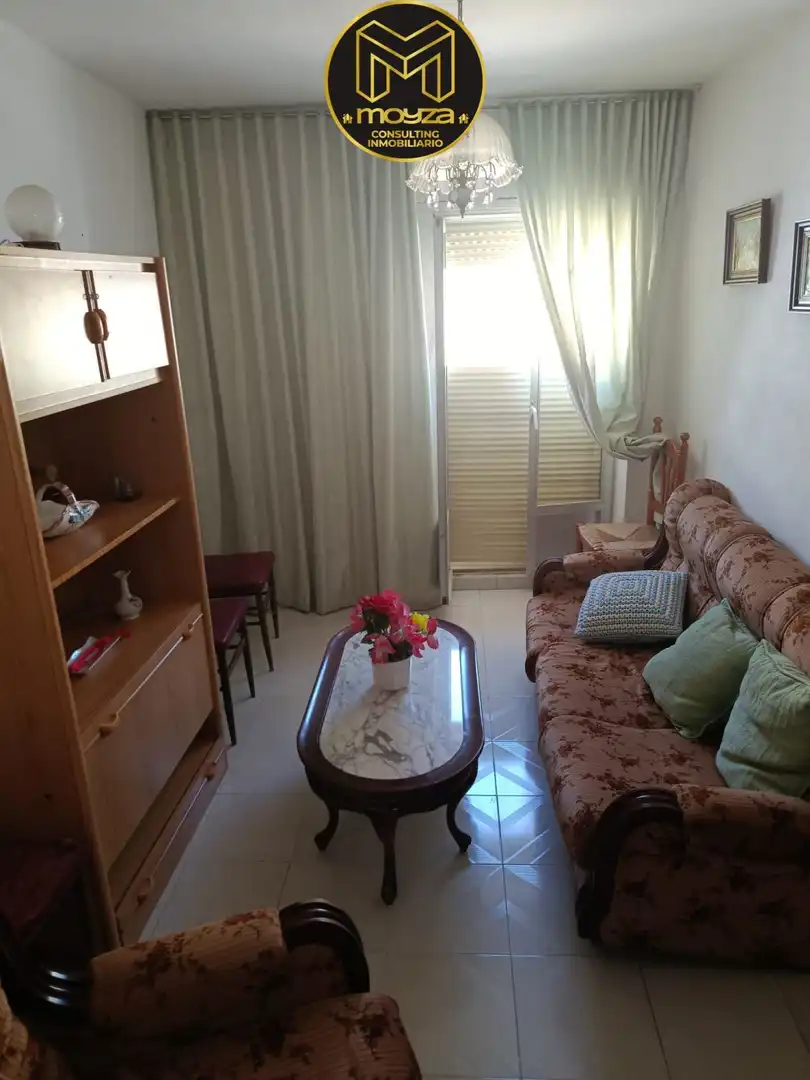 Sala de estar de Casa o chalet en venta en Fuerte del Rey con Aire acondicionado, Calefacción y Terraza