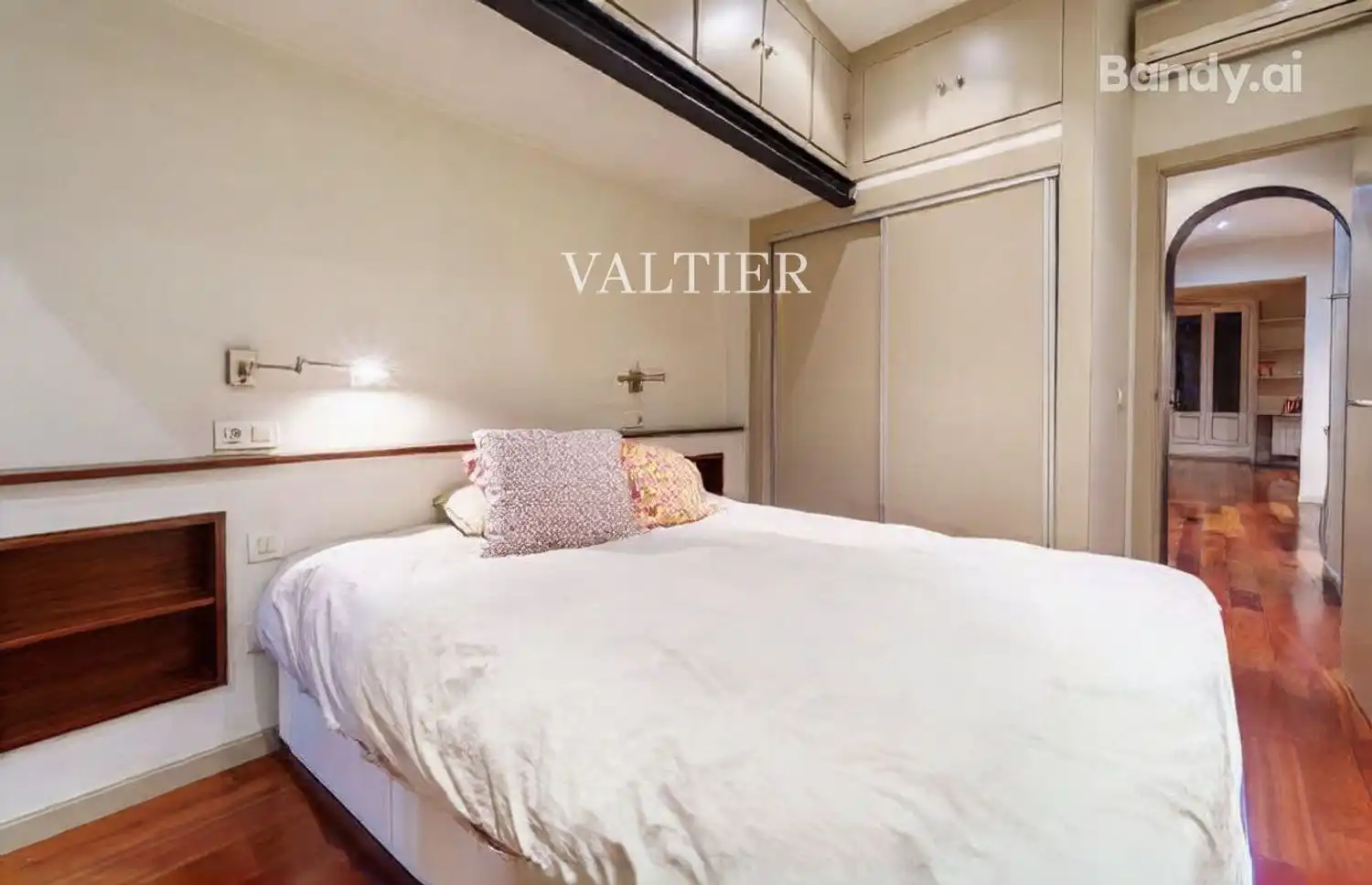 Bedroom of Flat for rent in Madrid  with Air Conditioner, Storage room and Furnished