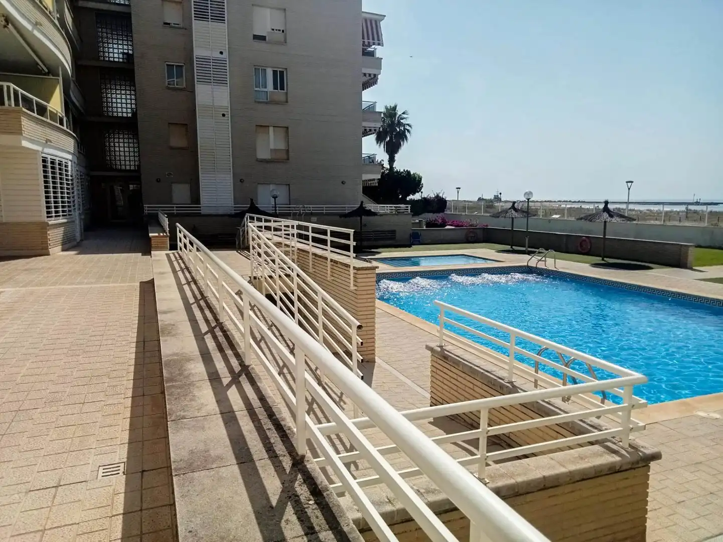 Swimming pool of Flat for sale in Cunit  with Air Conditioner, Terrace and Community pool