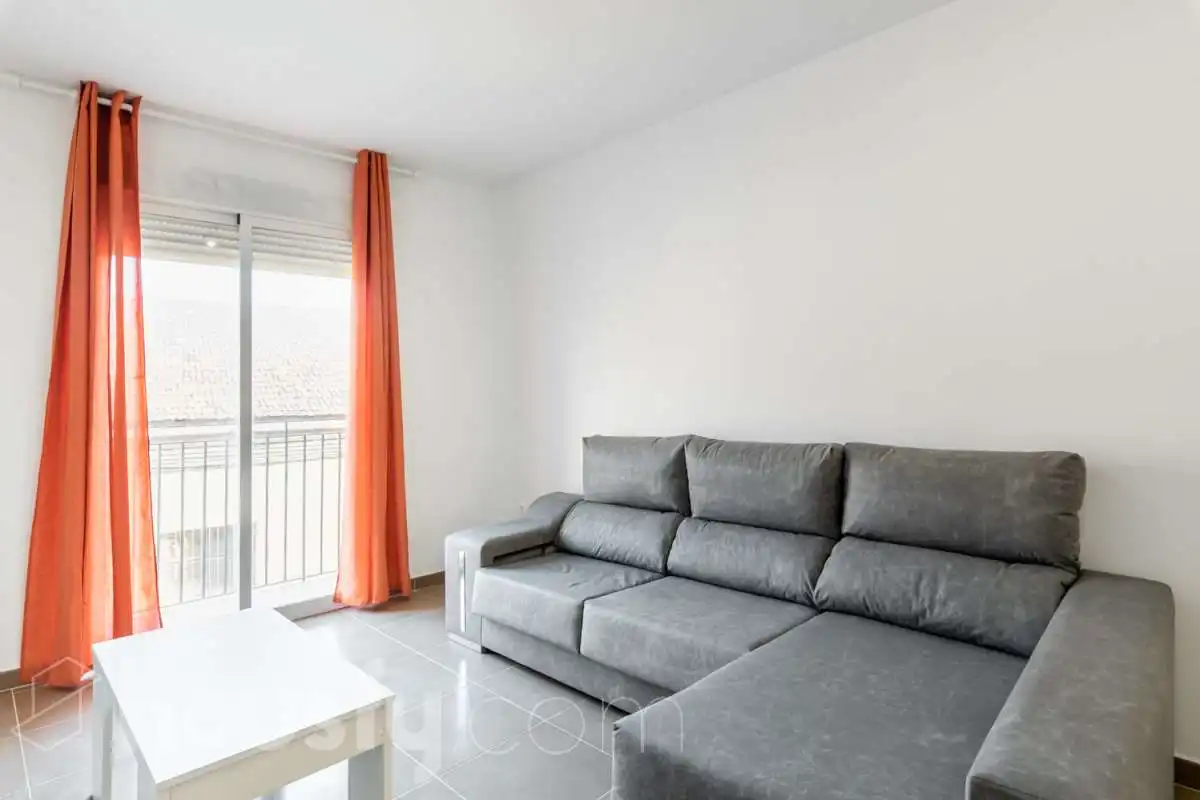 Sala d'estar de Pis de lloguer en Sagunto / Sagunt amb Parquet, Moblat i Balcó